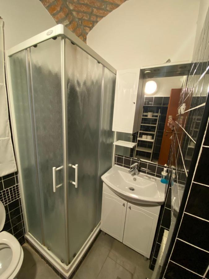 Rooms And Apartments Nokturno Загреб Екстериор снимка