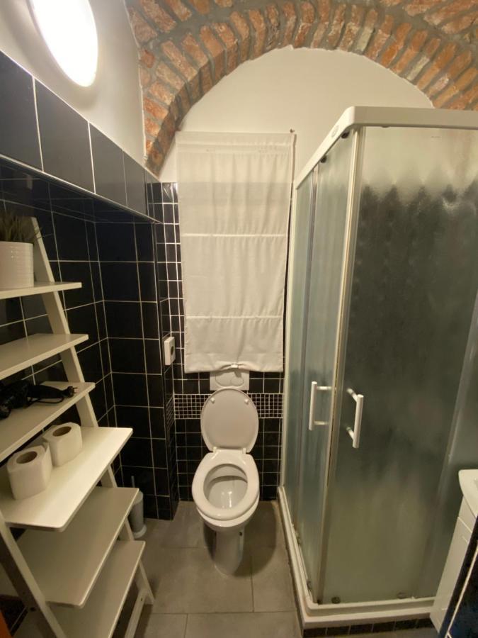 Rooms And Apartments Nokturno Загреб Екстериор снимка